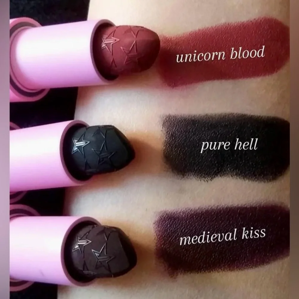 Jeffree Star | ‘Medeival Kiss’ Velvet Trap Lipstick NiB | discontinued rare hot